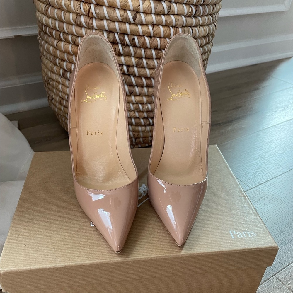 Christian Louboutin So Kate